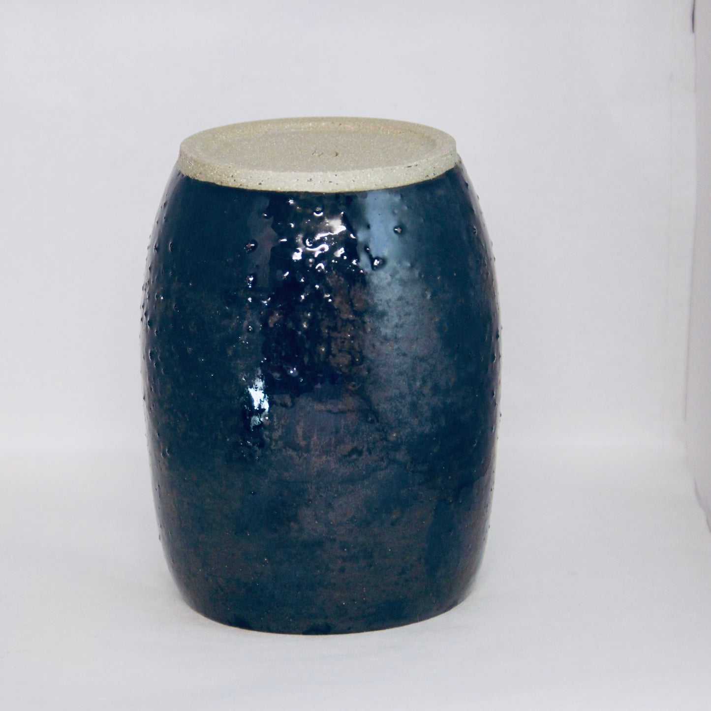 Blåsort vase/ krukke