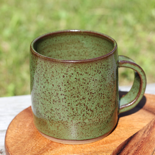Skoggrønn kopp